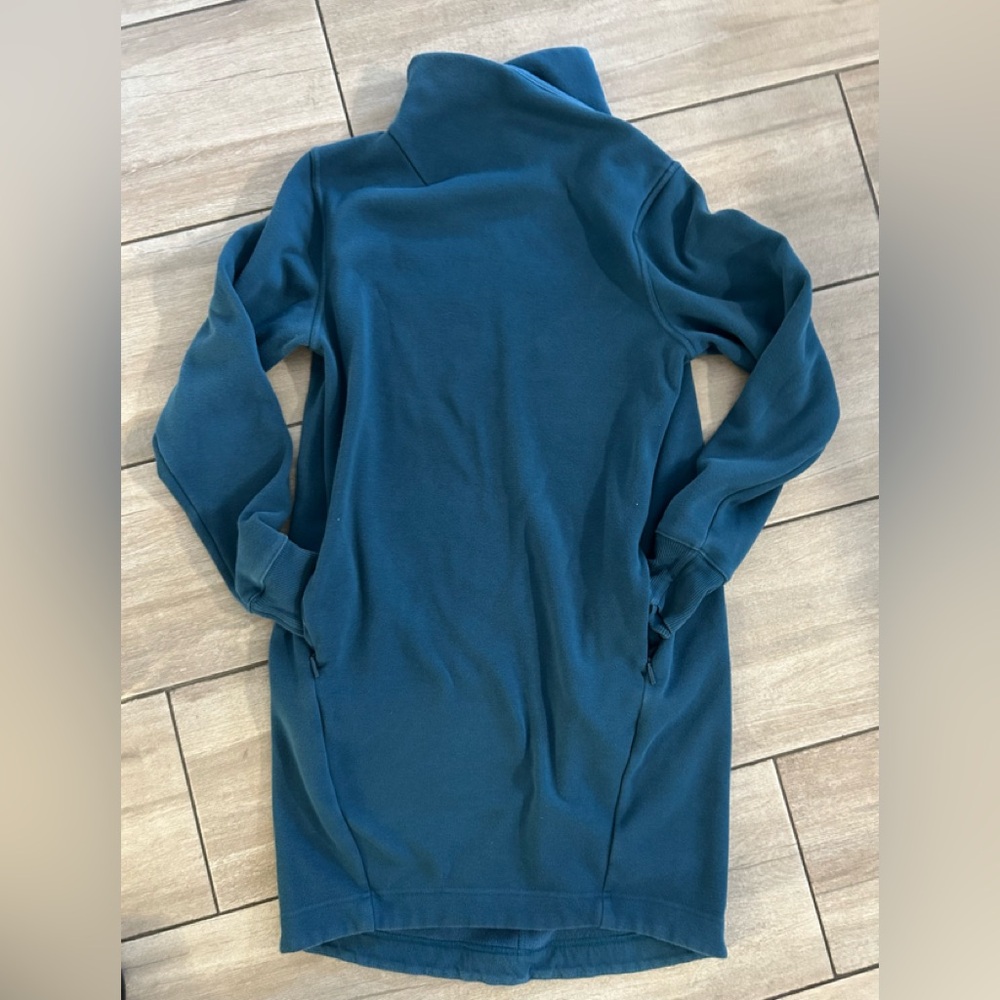 Athleta sweater dress size small